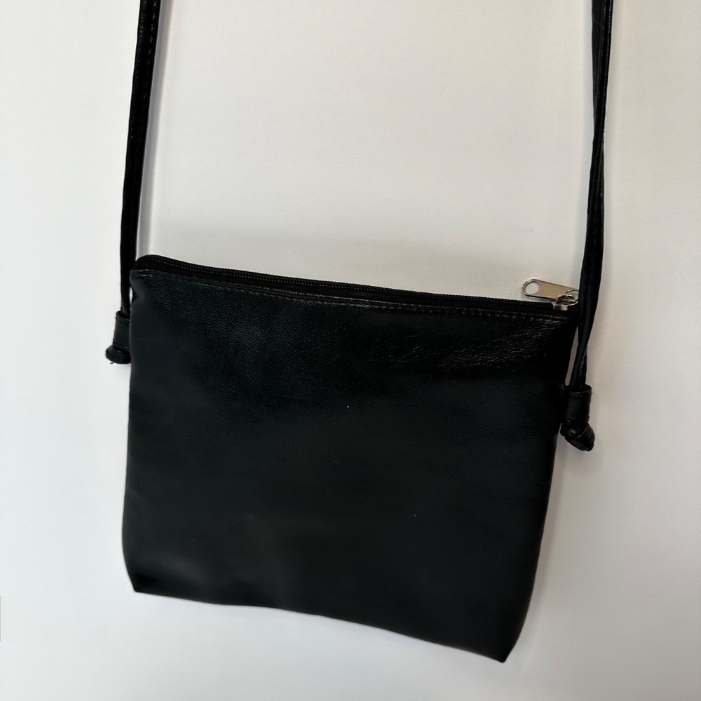 Vintage Uruguay Black Crossbody Bag with Multicolor Stripe Detail - Picture 5 of 6